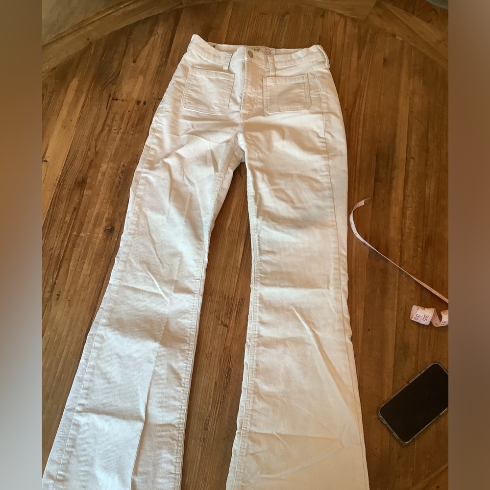 Gap high rise flare corduroys 28/2R - Picture 2 of 4